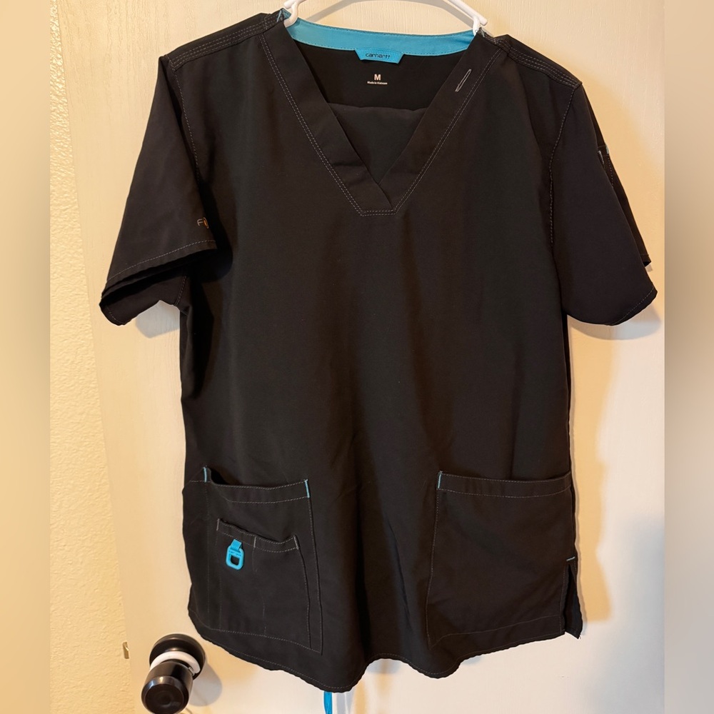 Carhartt Black and turquoise scrub set